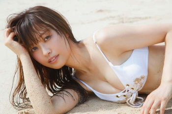 【画像】西澤由夏、初水着グラビアがエロい！1st写真集発売決定！先行カット公開！の画像