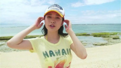 山中知恵 ジュニアアイドルから活躍し、驚愕の100作品目のイメージビデオ。 前半の画像