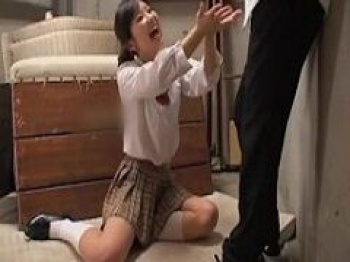見栄を張る先輩をぷち円でカモにする小悪魔JKの画像