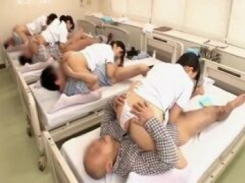 美人ナース達がシックスナインで採精する病院の画像