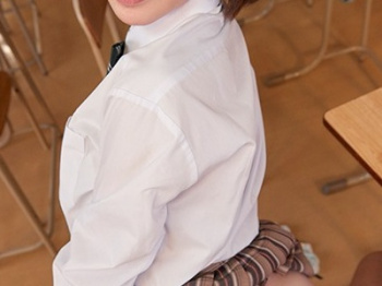 【童貞✕スクール水着】かわいいお姉さんが童貞おち❍ぽで種付けファック♡〔深田えいみ〕の画像
