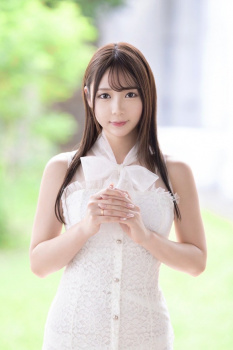 20歳の新人AV女優 神海リアがエロ可愛くてたまらんちの画像