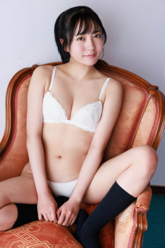 現役女子大生の新人グラドル塔乃花鈴が初イメビでピチピチボディを見せるぞ！の画像