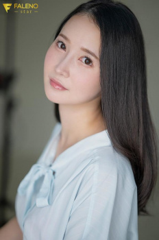 京都で公務員をしてた真面目美女が下半身の不真面目さを抑えきれずAVデビュー！の画像