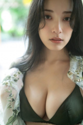 都丸紗也華(28歳)はほっそりスレンダーに美しくなってしまったなあの画像