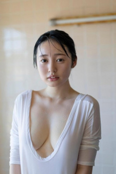 次世代グラビアクイーン白濱美兎がFRIDAYから2nd写真集を出すぞ！の画像