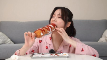 島崎遥香ほか ぱるるの極太フ●ラ顔＆谷まりあの谷間チラセクシー画像まとめの画像