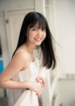 久保史緒里 乃木坂46くぼちゃんの清楚な胸の膨らみセクシー画像の画像