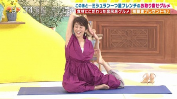 白石美帆ほか 美熟女の生ワキ全開ヨガ＆セレブ美人ハーフの日焼け跡セクシー画像まとめの画像