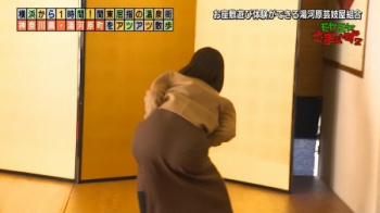 田中瞳アナ ケツの割れ目＆形くっきり尻文字セクシー画像の画像