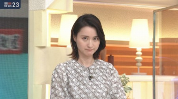 小川彩佳アナ 旦那の不倫に怒りのニットおっぱいセクシー画像の画像