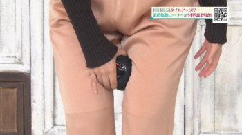 バイブが気になって通販に集中できない(；´Д｀)つθｳﾞｨｨｨｨﾝの画像
