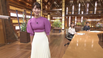 安藤萌々アナ、非常にけしからん熱盛りニットパイの画像