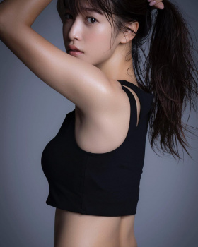 【画像】鷲見玲奈さん、週プレ最新号で汗だくグラビアwwwwwの画像