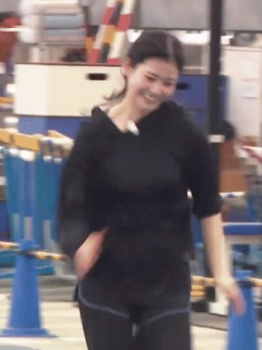 中原みなみアナ、テレ東若手アナの激しい乳揺れが可愛すぎるの画像