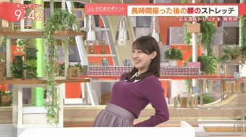 森山みなみアナ、まーた朝からロケット横乳ストレッチ祭りの画像