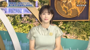 【画像】鷲見玲奈さん(34)、紅パイを圧倒してしまうwwwwwの画像