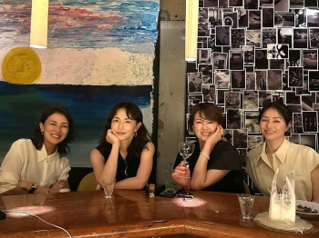 【画像】井川遥さん(49)、美人女優4ショット公開ｗｗｗｗｗの画像