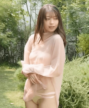 【GIF動画】牧野真莉愛さん(24)、デリケートゾーンをちゃんと処理してる模様ｗｗｗｗｗの画像