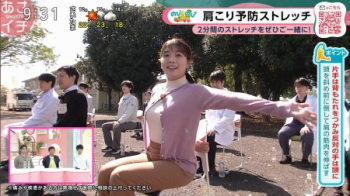 【画像】NHK松山の女子アナさん、隠しきれない胸が全国に見つかってしまうの画像