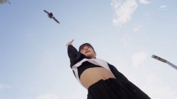 【画像】最新の特撮ヒロインさん、おへそを見せすぎてしまうｗｗｗｗｗの画像