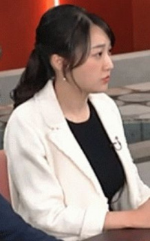 【GIF動画】NHKの女子アナさん、まいぷぅのまいぷぅがごまかせないの画像
