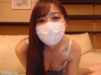 ライブチャット「脱がしたい？ブラ取ってください！我慢して！もう出ちゃったの？」ムラムラ美女！の画像