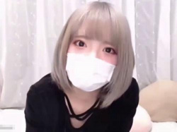 「パンツもっと見たい？」エロTバック美尻スケベドマゾ発情娘【ライブチャット】の画像