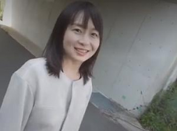 [人妻]【露出】年を取ってから開花してしまった露出性癖。服脱いで高まって自分から他人棒をパクペロごっくん！の画像