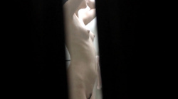 [erotica594]民家の開け放たれた窓から入浴中の裸体を撮られる若い娘（最後バレ）の画像