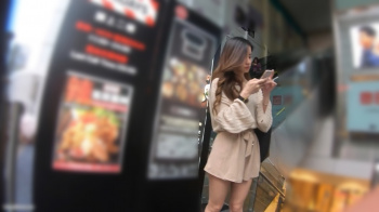 【逆さ撮り】足長すぎモデルかよ♡キュロットでもガンガン撮られちゃう美人お姉さん♡の画像