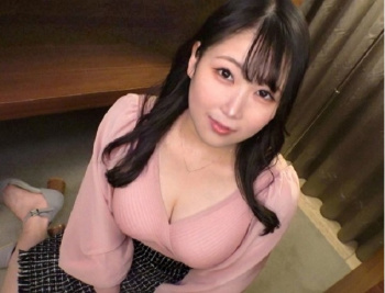 ２０歳のIカップ爆乳保育士がハメ撮りでエッチな女の顔を見せる｜熟女エロ動画の画像