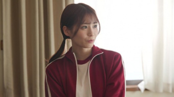 未歩なな ~ キモすぎるロリコン義父のチ●ポがめちゃくちゃ大きくて… 連れ子は嫌でたまらないのにマ●コは濡れまくりのイキまくり…  (前篇) ~  (画像88枚)の画像