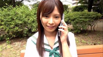 キスが上手くなりたい初心女子校生がスケベオヤジのベロチュウクンニに陥落寸前の画像