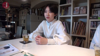 寝取られ願望彼氏と誰とでもセックス出来る彼女のリアルドキュメント！彼氏参加型の４P乱交セックスの画像