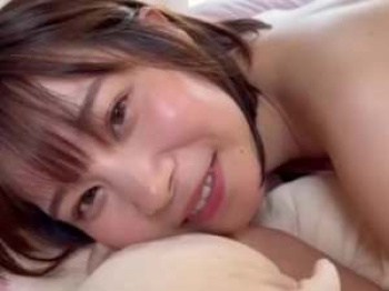 まだ毛の薄いオマンコさらして全裸で不思議な踊りを踊るロリ美少女に入れたすぎてワイ君むせび泣くの画像