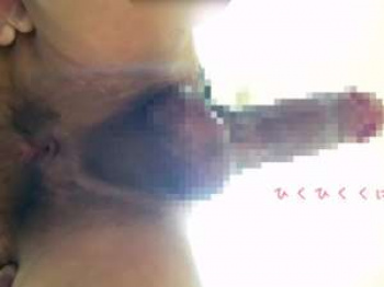 チンコのサイズ測ってカメラにアナル見せつけ手コキオナニー！カメラに向かって垂れてくる精液！の画像