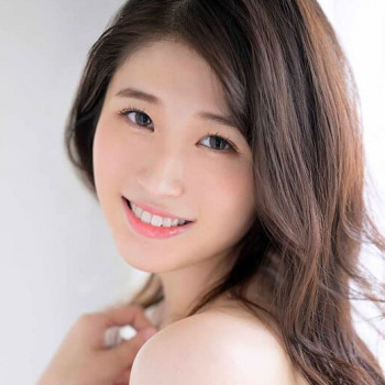 【沙月ふみの】しっとり上品な美巨乳美女が性欲全開セックスで生中出しの画像