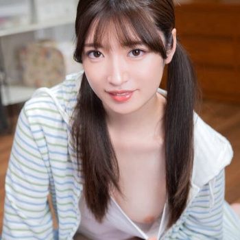 【上坂めい】可憐な色白スレンダー美少女の潮吹き中出しセックスの画像