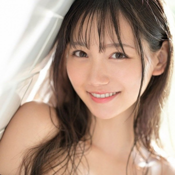 【三田真鈴】健康的なスレンダー巨乳美少女の過激なセックスの画像