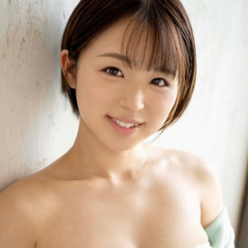 【菊池はる】元気で人懐こい童顔美少女の献身的な中出しセックスの画像