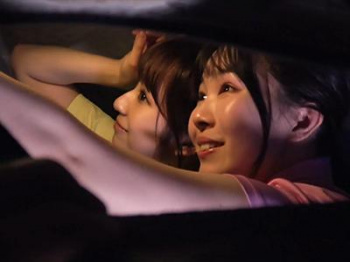 【キャンプ×中出し】キャンプ満喫する激カワ美少女が寝てる間に襲われ中出しエッチさせられてしまうｗｗｗの画像