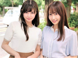 【素人ナンパ】暗くても見えちゃうよねww混浴風呂の中で間近で童貞ちんこ見たスレンダー可愛い娘が皮剥きに挑戦してみた企画の画像
