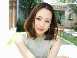 ＜AVデビュー＞31歳…色気ダダ漏れの綺麗な美妖艶が初撮りを披露！巨根巨根で大量潮吹きするえろ貧乳おばさん…＜失禁＞の画像