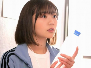 ＜娘校生＞エロ肉尻な部活マネージャーを襲う変態先生！失禁お漏らしの屈辱調教に服従する敏感子宮をなか出し輪姦＜素股＞の画像