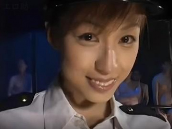 及川奈央､逮捕しちゃうぞ！美たわわなおっぱいポリスがすぺるままみれで大変だすの画像