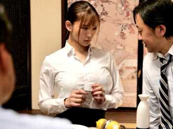 ＜相部屋NTR＞出張先の飲み会で泥酔…昏睡…無防備なえろたわわなおっぱいOLに夜這いを仕掛け強姦凌辱するキチガイ上司の調教輪〇！の画像