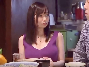 ＜他人妻NTR＞性欲旺盛な田舎の若妻が隣人をS女誘惑！えろデカぱいおっぱいで絶倫巨根を挑発しデカ尻騎乗位で汗だく不倫＜主婦＞の画像