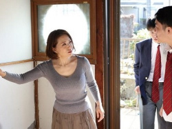 【友達の母】未亡人な美妖艶熟女が息子の友達から迫られ…寂しさからビーチク吸わせて敏感に興奮するHな美魔女母【スケベドラマの画像