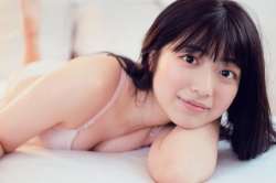 吉田莉桜　“天使すぎる顔面”のコがセクシーに挑戦！の画像